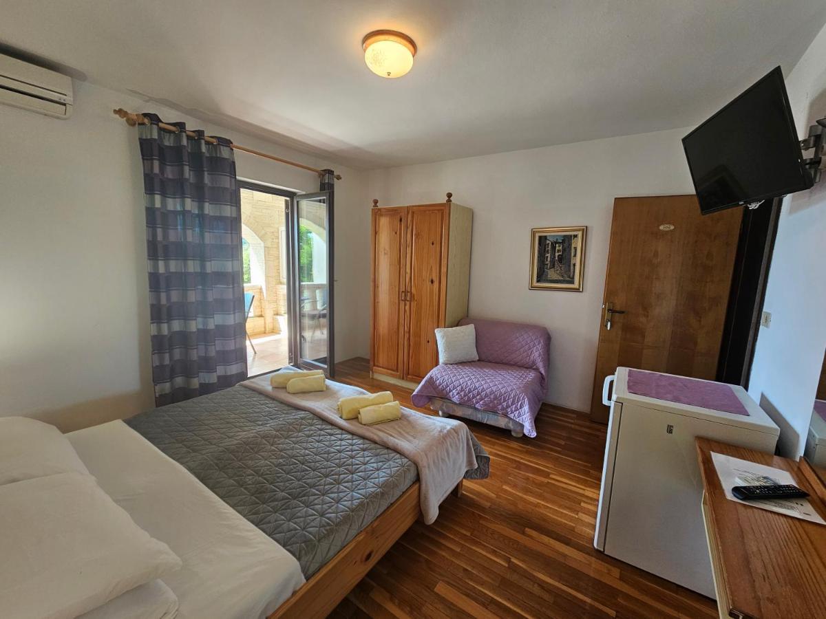 Apartments & Rooms Gaspar Rovinj Buitenkant foto